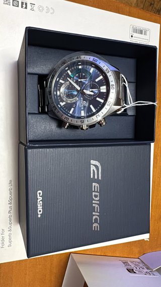 Reloj Casio Edifice Cronógrafo Azul y Plateado
