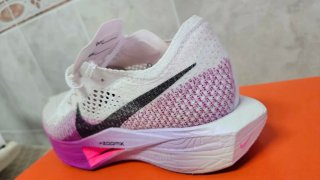 Nike ZoomX Vaporfly Next%3 Rosa/Blanco
