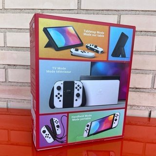 Nintendo Switch OLED Immacolata