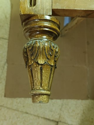 Cama antigua de madera