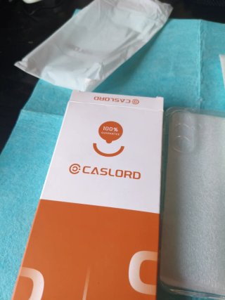 Funda transparente CASLORD + 3 protectores pantall