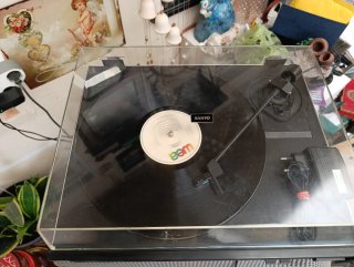 Tocadiscos Sanyo