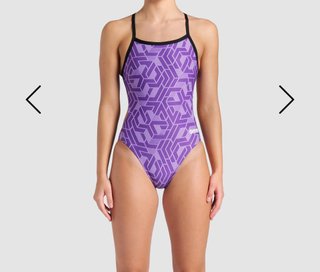 Bañador Arena mujer morado sin estrenar