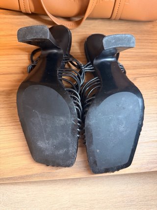 Sandalias de rejilla con tacón