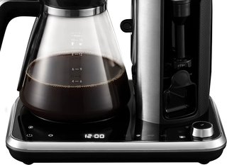 Cafetera Russell Hobbs Attentiv con vaporizador