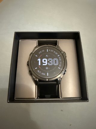 Garmin Fenix 8 AMOLED 47mm APRILE 2027 + Cinturino