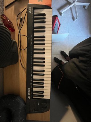 Teclado MIDI Alesis Q49