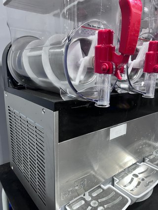 Granizadora Profesional 3 Depósito15L*3 granizador