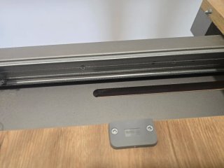 Mesa extensible madera y metal Costo 1400eur 160