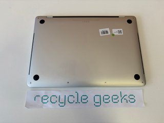 MacBook Pro A1989 i5 16GB RAM 256GB SSD