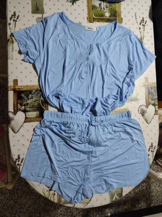 (Los 2 pijamas 5 euros ) 2 Pijamas  Mujer XXL