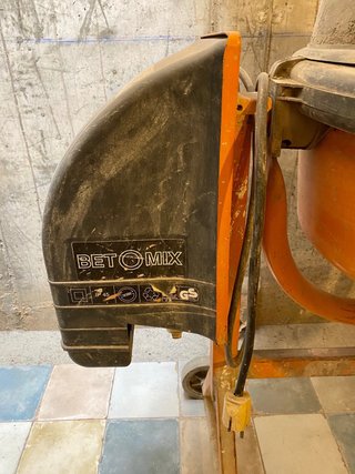 Hormigonera Eléctrica Betomix B134