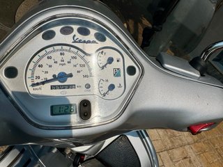 Vespa GT 200L Gran Turismo Plata 2004
