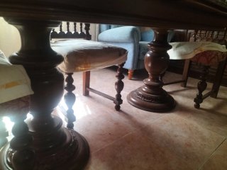 Armario de madera maciza