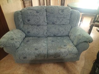 Armario de madera maciza