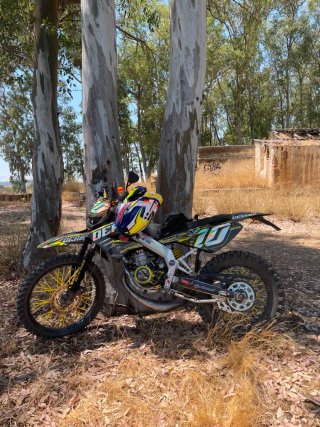 Derbi Senda Motocross Negra y Amarilla