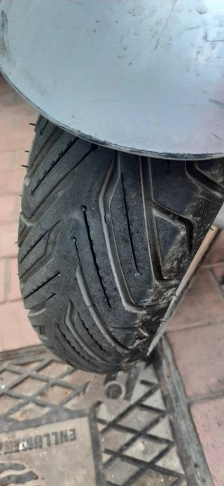 Suzuki Burgman 400 - 2004