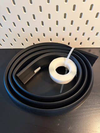 PASACABLES DE SUELO AMAZON BASICS 1,82M NEGRO