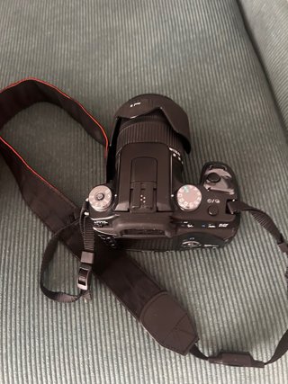 Sony Alpha A100 + Objetivo Sigma 18-200mm