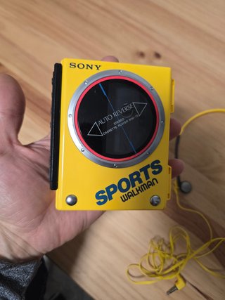 Walkman Sony Sports WM-15 Amarillo