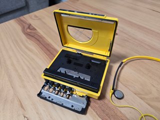 Walkman Sony Sports WM-15 Amarillo