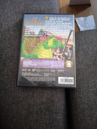 Pedro y el Dragón Elliot DVD Español