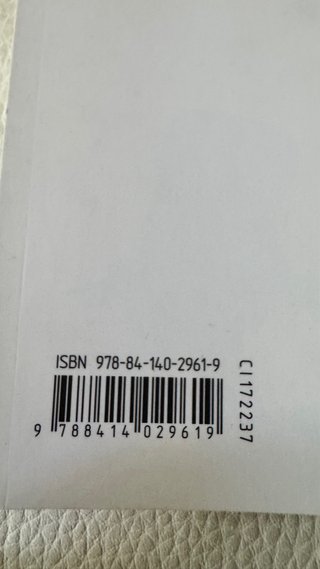 Mima, Robot y el libro mágico