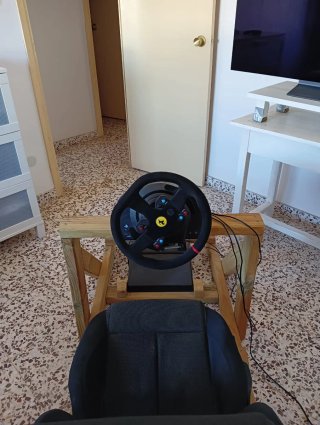 Supporto per cabina di simulazione per videogiochi di guida
