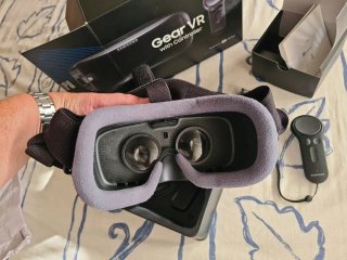 Samsung Gear VR con Mando