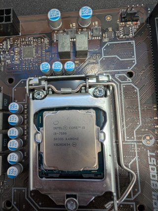 Pack MSI B250M PRO-VD V2 + Core i5-7500 + 8gb RAM