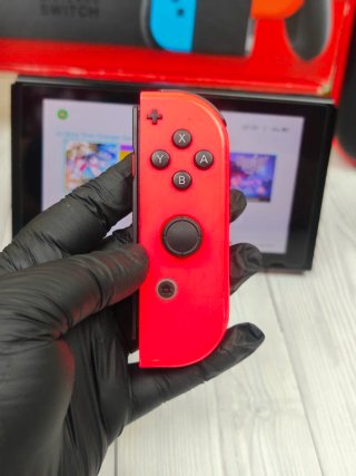 Console Nintendo Switch originale completa con scatola