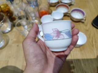 Juego de Vasos y Tazas Pequeñas