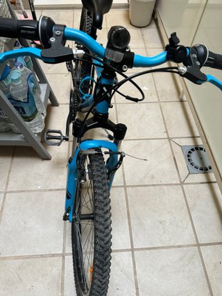Bicicleta BTWIN montaña azul