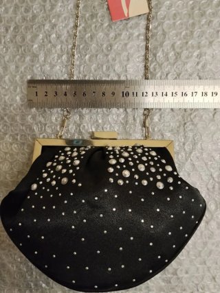 Pochette Mak & Gio nera con strass