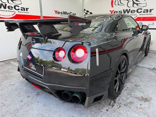 Nissan GT-R 3.8G V6 700cv 2014