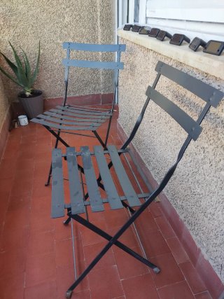 Tavolo e sedie pieghevoli in ferro per terrazzo, balcone, giardino, appezzamento