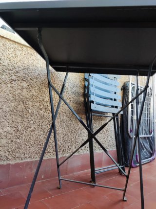 Tavolo e sedie pieghevoli in ferro per terrazzo, balcone, giardino, appezzamento
