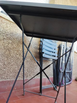 Tavolo e sedie pieghevoli in ferro per terrazzo, balcone, giardino, appezzamento