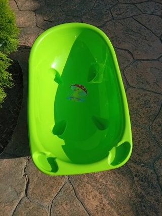 Bañera de bebé verde con patito