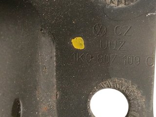 REFUERZO PARAGOLPES DELANTERO VOLKSWAGEN GOLF V (