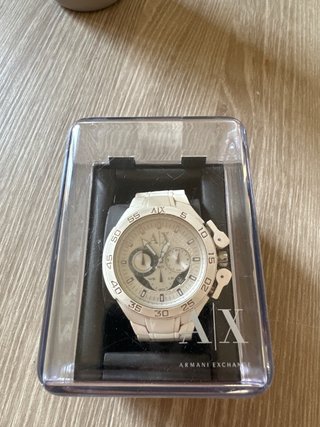 Reloj Armani Exchange Blanco modelo AX1190