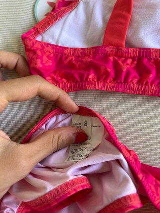 Bikini rosa con volantes talla 8
