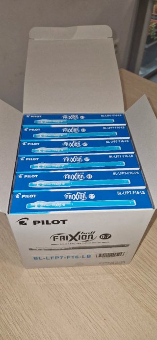 Caja 144 Bolígrafos Pilot Frixion Azul Claro