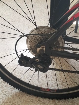 Bicicleta de montaña trek vendo por no uso