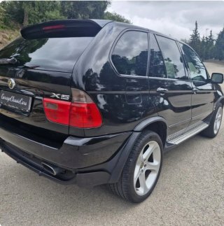 BMW X5 4.6is Nacional