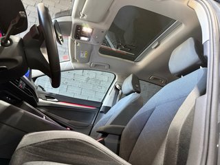 Volkswagen Golf 8 DSG eTSI 2021