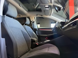 Volkswagen Golf 8 DSG eTSI 2021