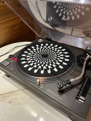 Coppia Giradischi Technics SL-1210MK2