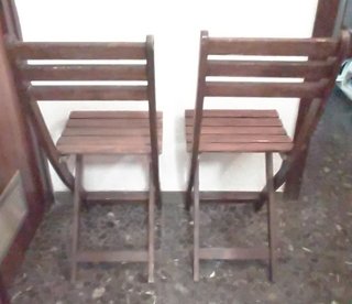 2 Sillas de Madera Marrones Plegables