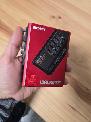 Walkman Sony WM-60 Rojo
